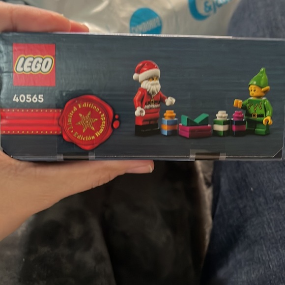 Lego - Picture 3 of 5